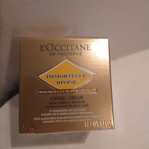 L'Occitane  Immortelle Divine Cream New! absolutely Amazing product Xmas gift 🎁